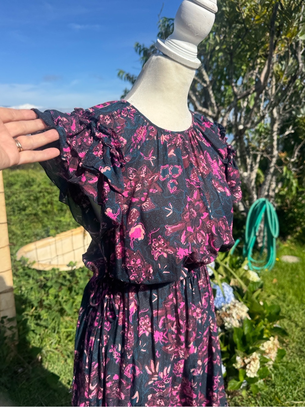 Ulla Johnson Arlene Maxi Dress Navy Blue Pink Floral Flutter Sleeve Tiered Sz 0 - Picture 2 of 8